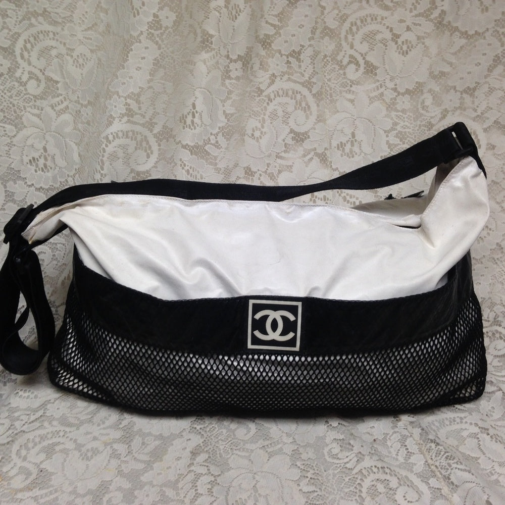 Chanel White-Black Large Weekend -Beach SBag-CB