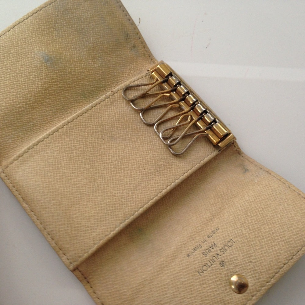 Louis Vuitton, Damier Azuzr 6-Hooks Key Case