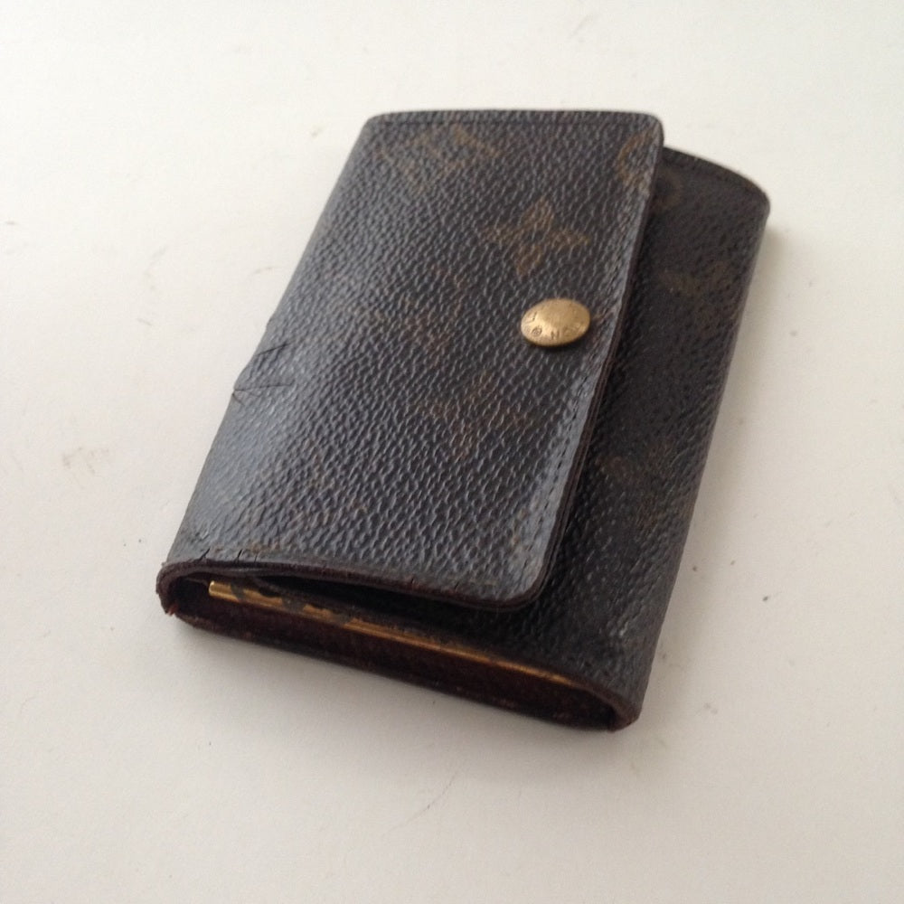 Louis Vuitton, Mono Brown 6-Hooks Key Case