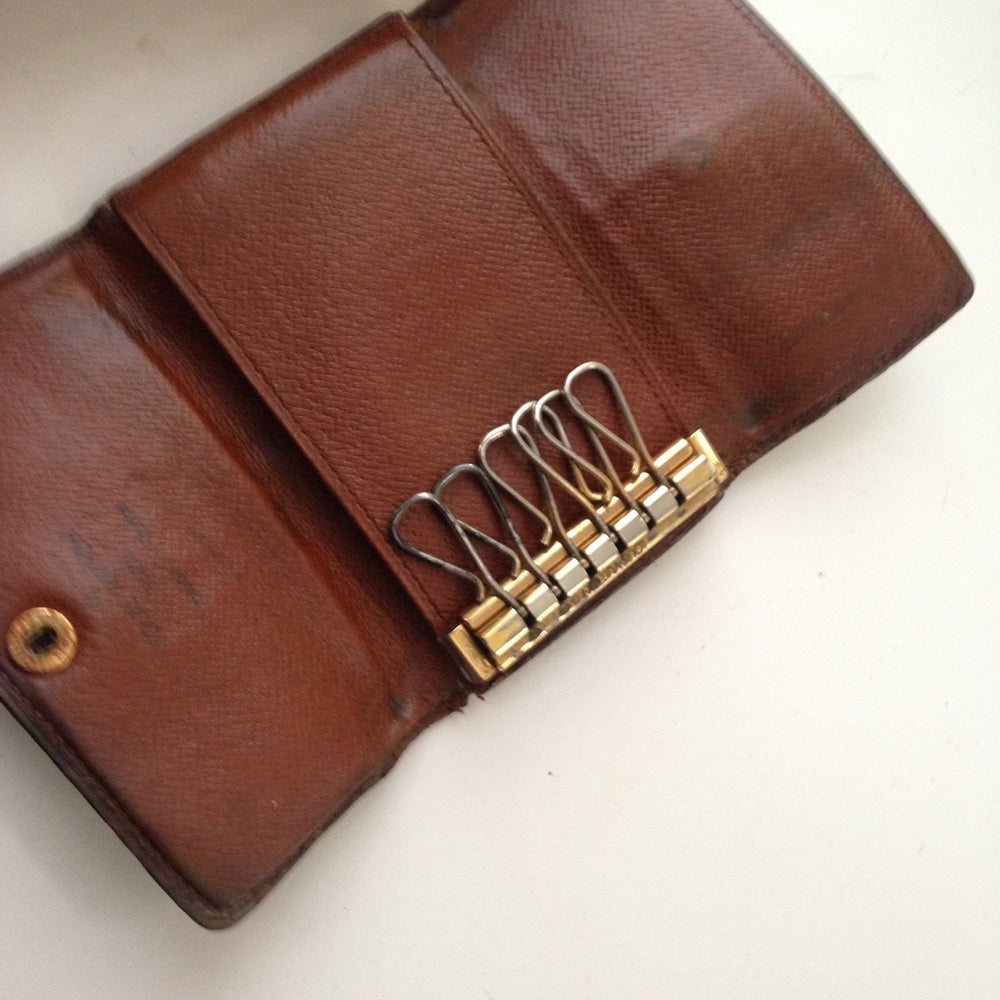 Louis Vuitton, Mono Brown 6-Hooks Key Case