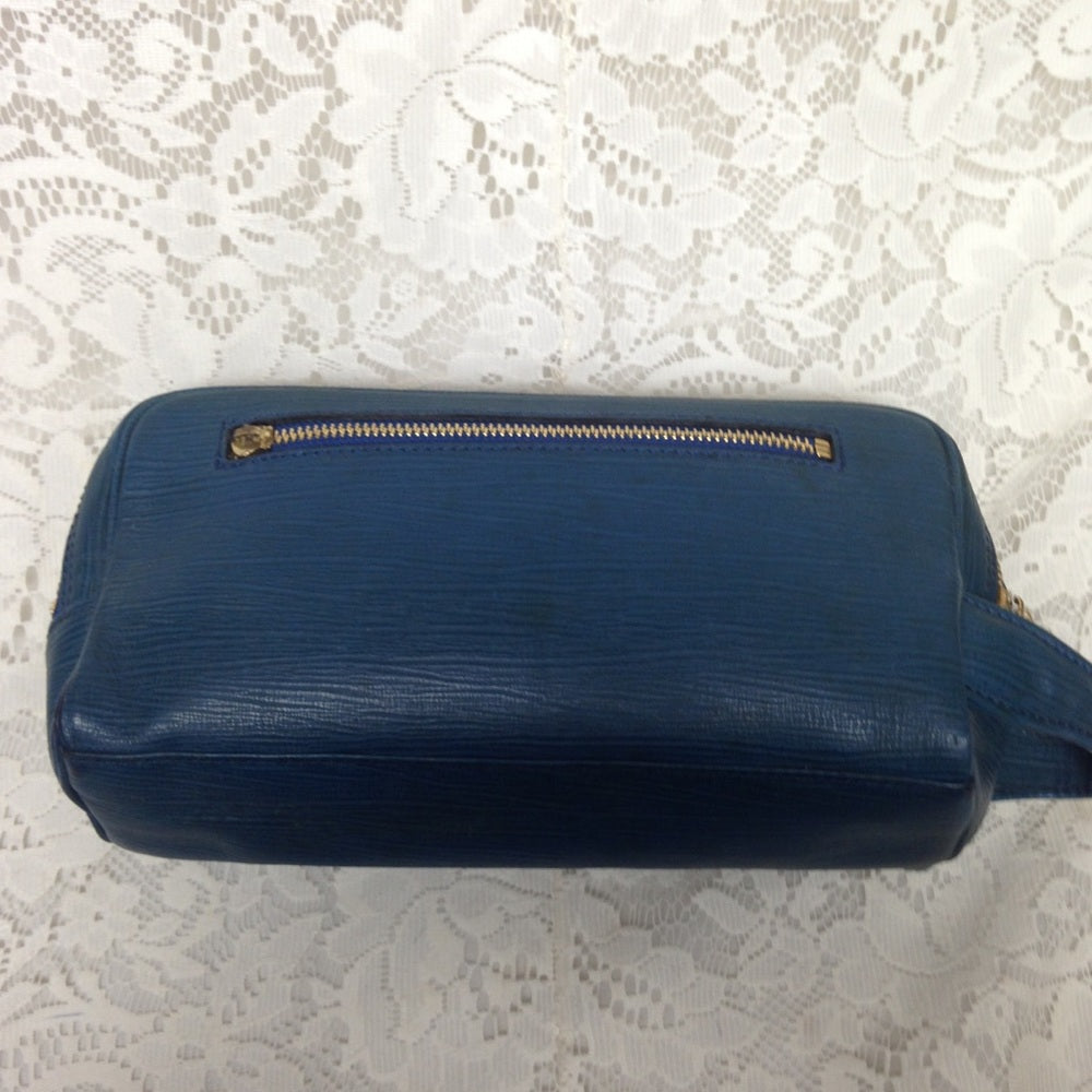 Versace Teal Leather Pouch Wristlet 9inx5inx3in