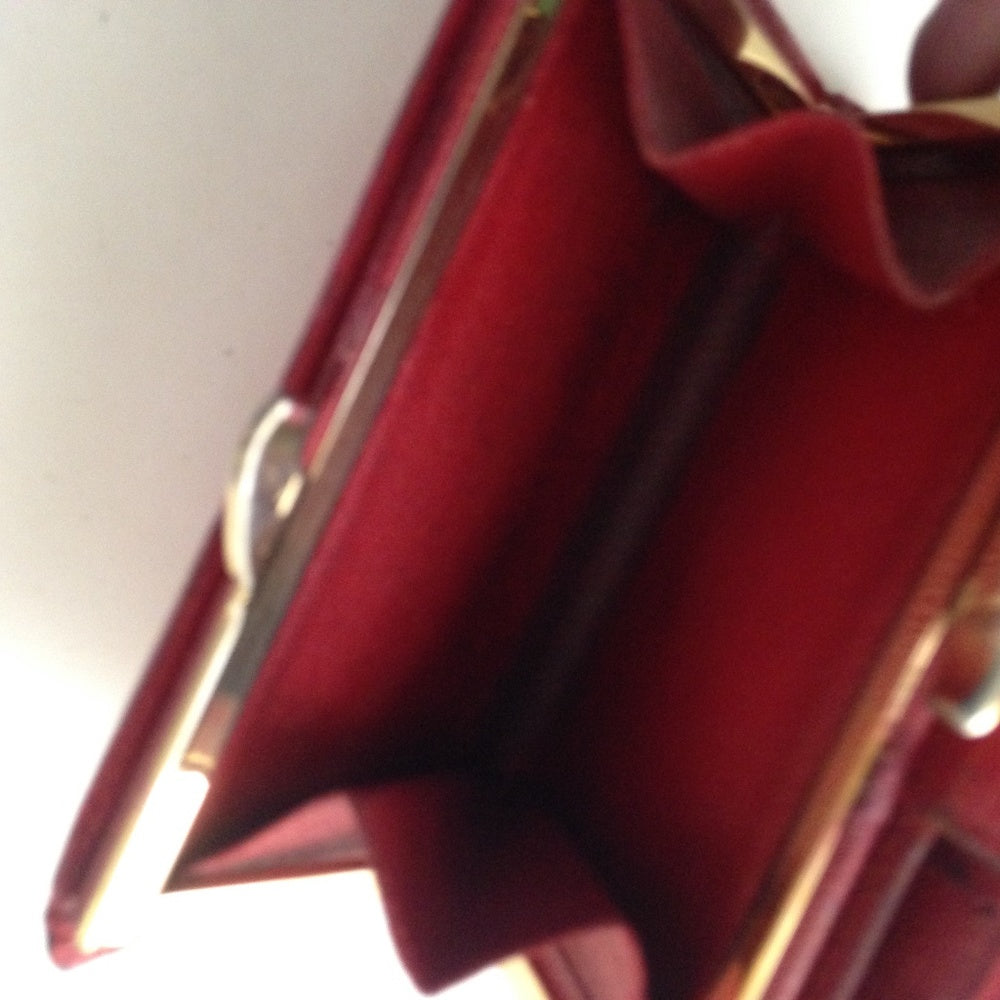 Louis Vuitton, Red Epi Leather, Kisslock CompactWa