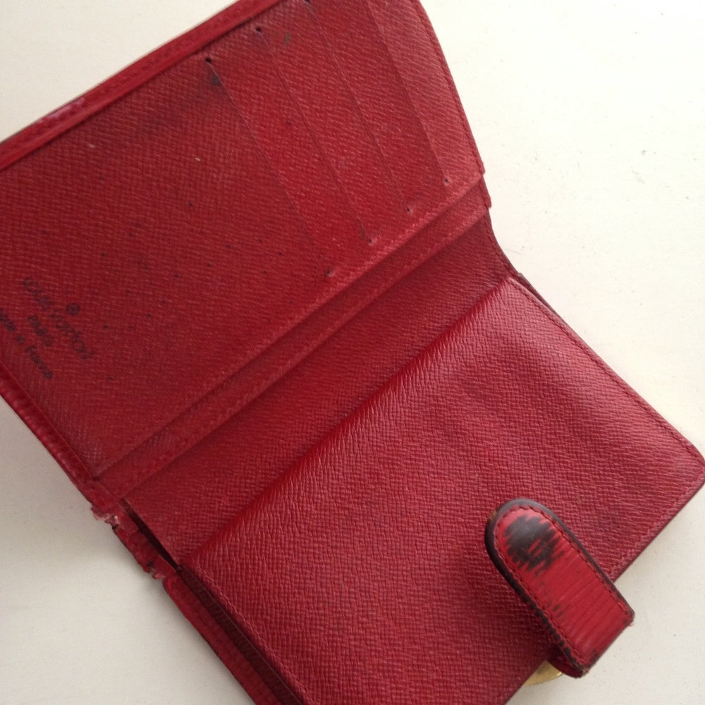 Louis Vuitton, Red Epi Leather, Kisslock CompactWa