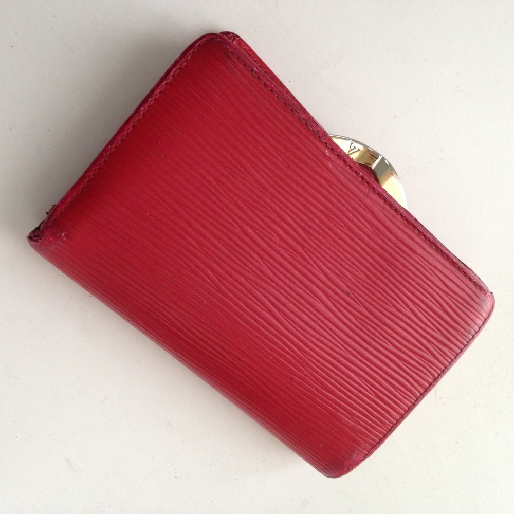 Louis Vuitton, Red Epi Leather, Kisslock CompactWa