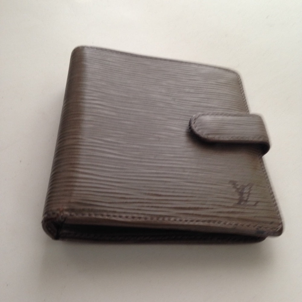 Louis Vuitton Tan Brown Epi Leather, Bifold Wallet