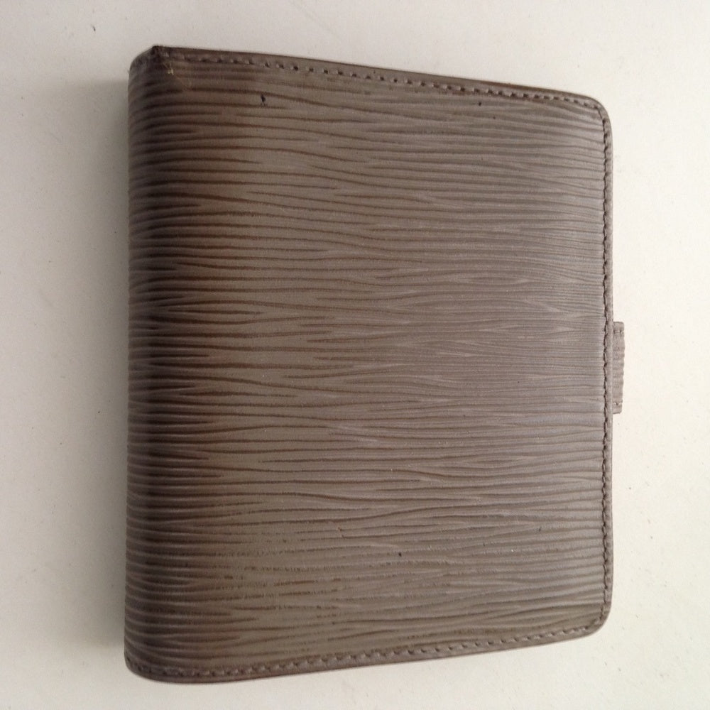 Louis Vuitton Tan Brown Epi Leather, Bifold Wallet