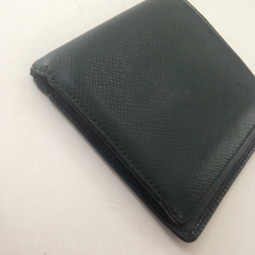 Louis Vuitton Green Taiga Leather Mens Wallet