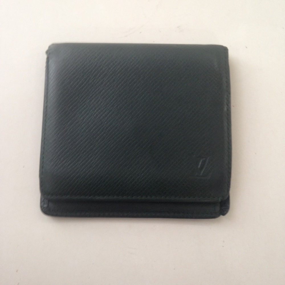 Louis Vuitton Green Taiga Leather Mens Wallet