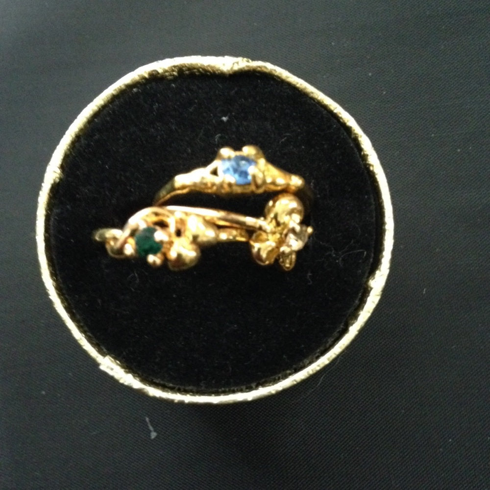 Vintage 3pc Gold Tiny Rings (size 5-6)
