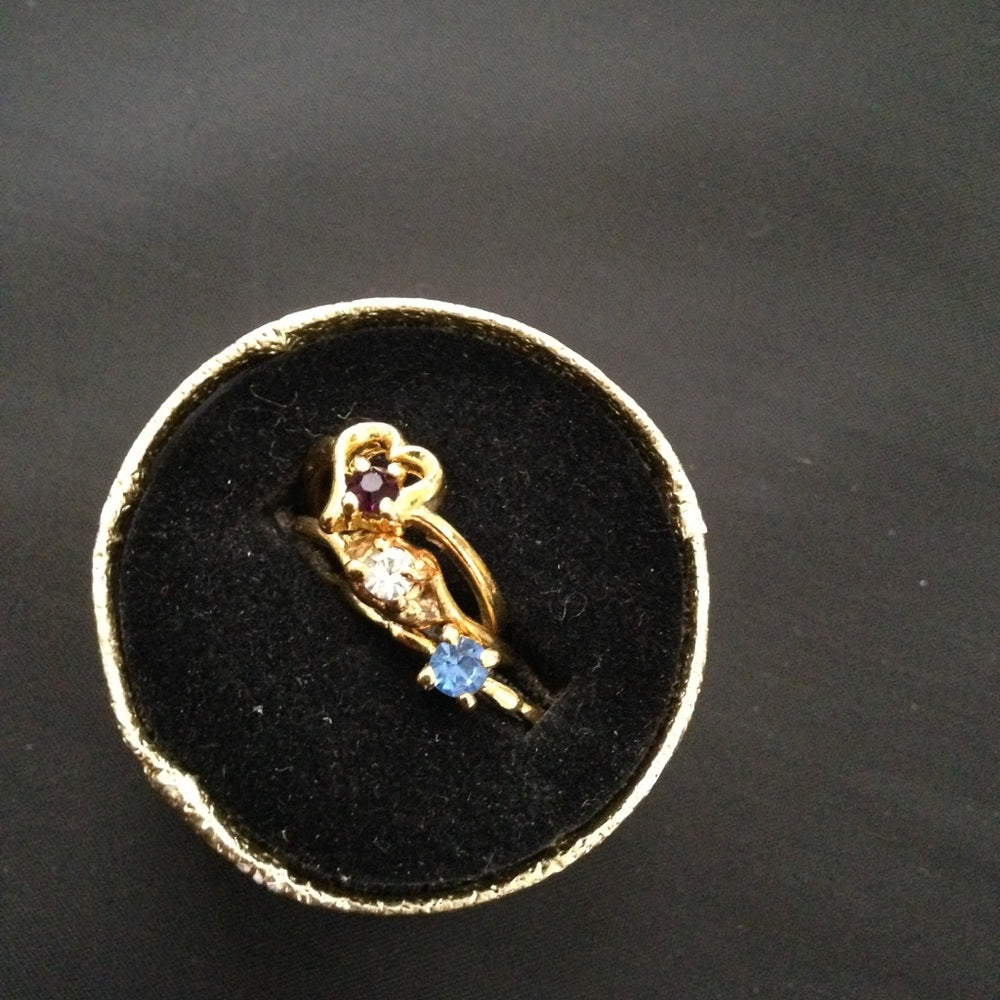 Vintage 3pc Gold Tiny Rings (size 5-6)