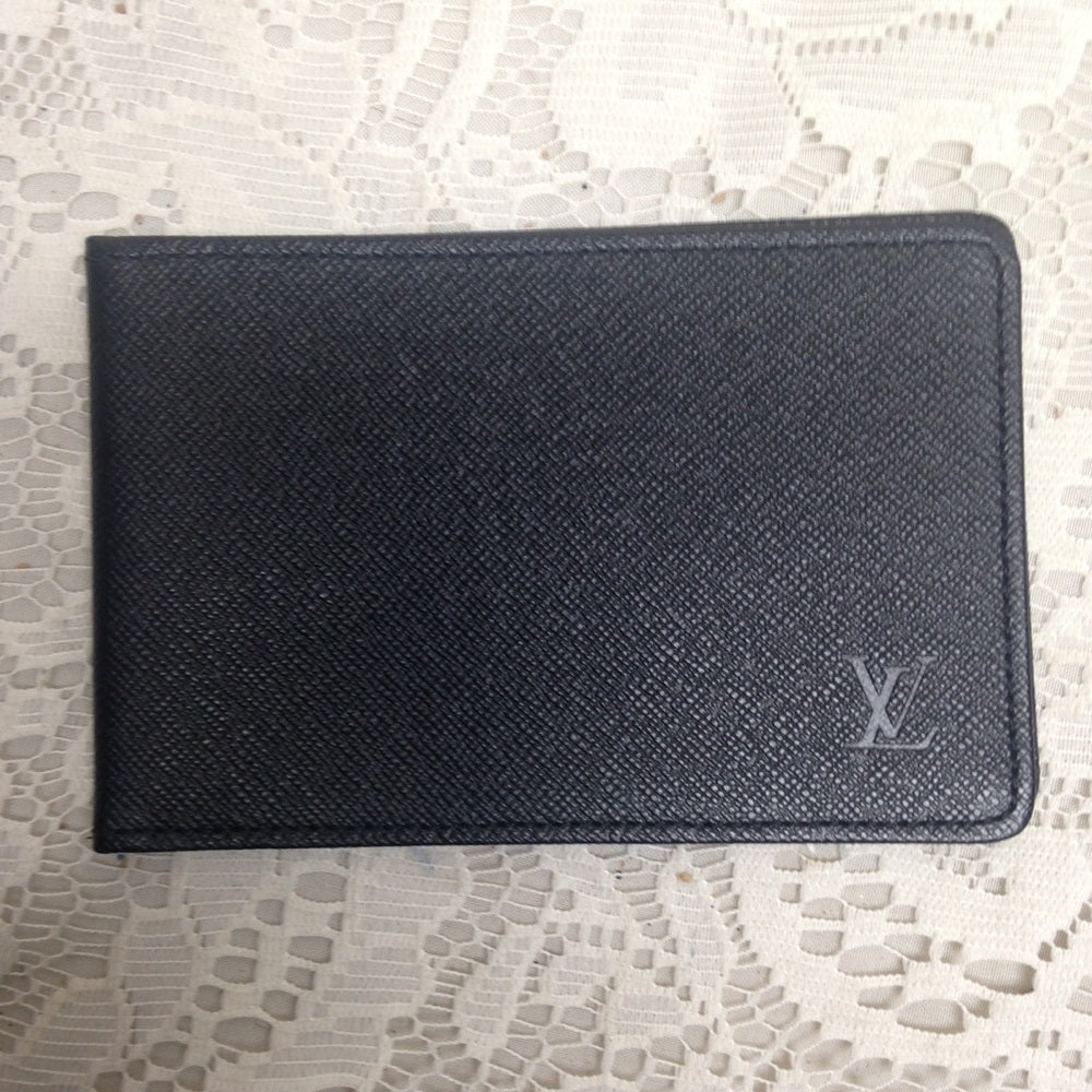 L. Vuitton Black Taiga Leather ID-Credit Card Case