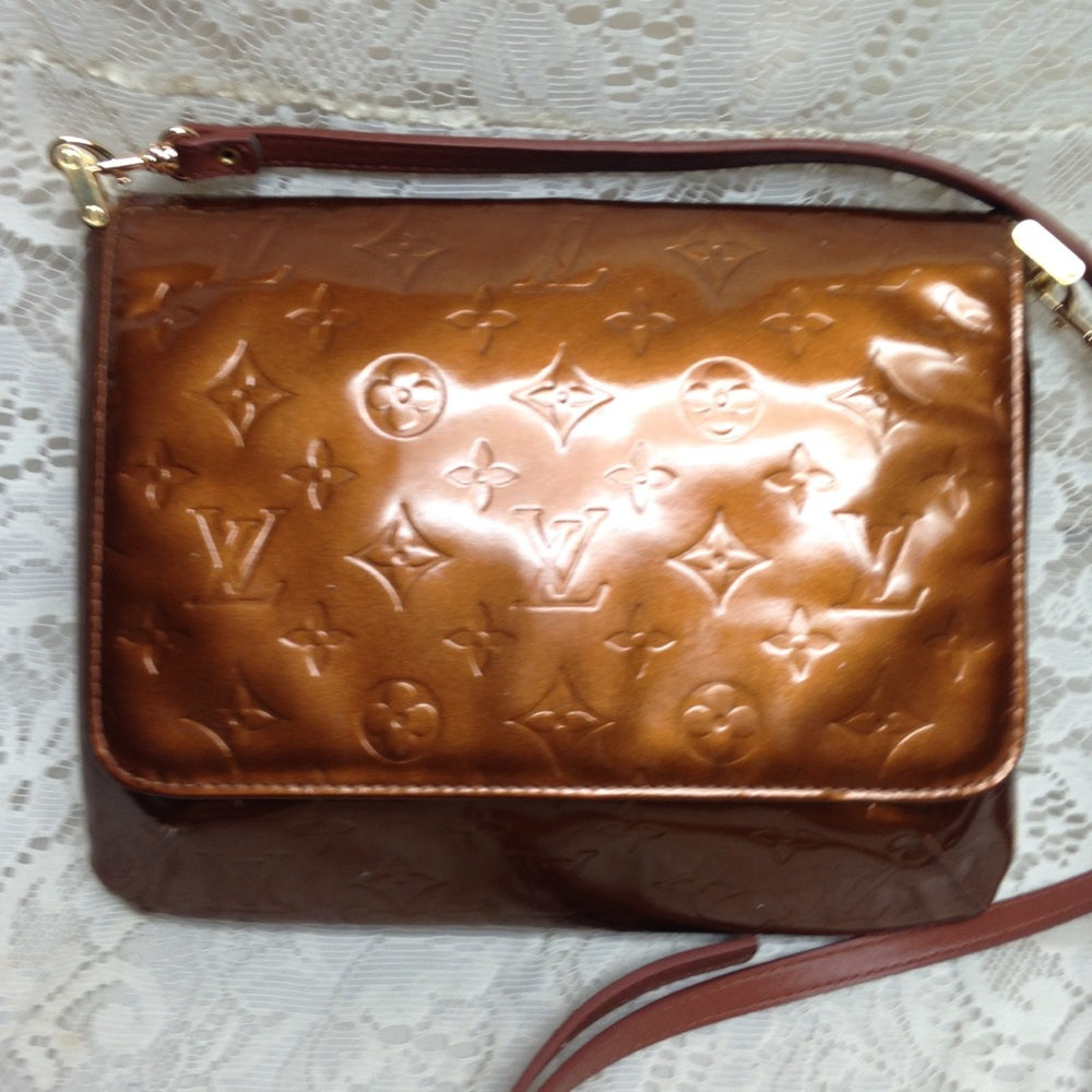 Louis Vuitton Bronze Vernis Shoulder-Crossbody