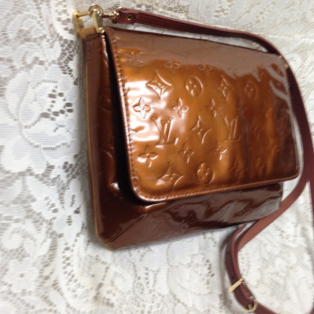 Louis Vuitton Bronze Vernis Shoulder-Crossbody