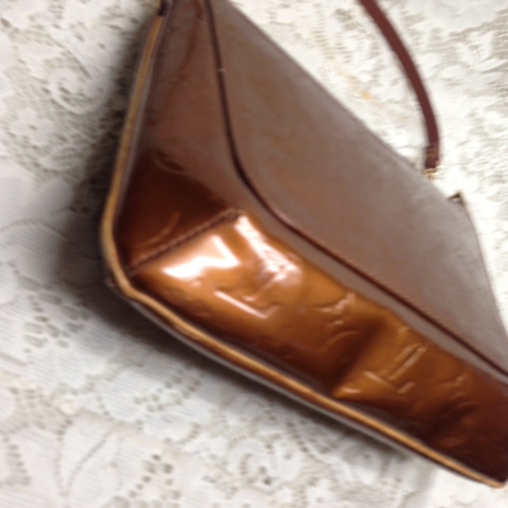Louis Vuitton Bronze Vernis Shoulder-Crossbody