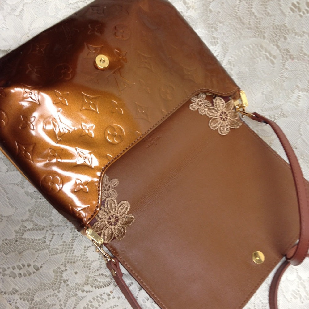 Louis Vuitton Bronze Vernis Shoulder-Crossbody