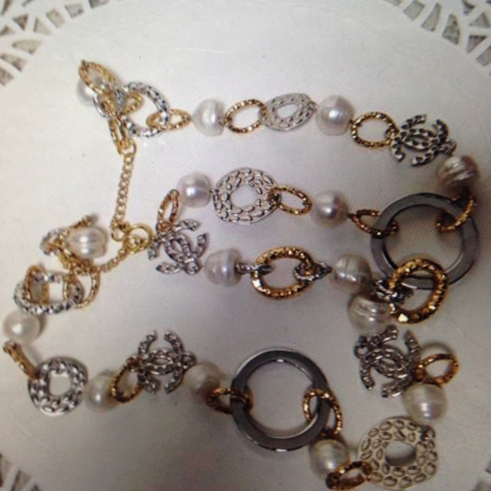 Elegant 33-inch Long Gold, Silver Pearl Necklace