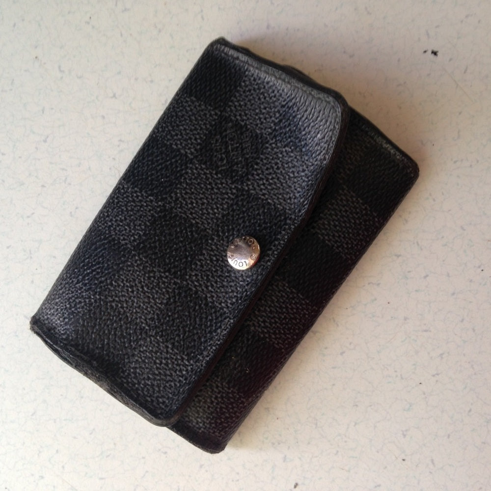 Louis Vuitton, Damier Graphite 6-Hooks Key Case
