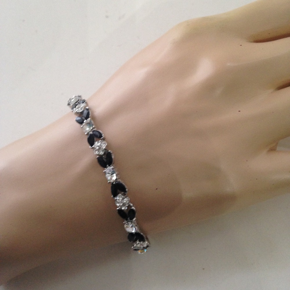 2pc Lot Black and Purple Rhinestone Bracelets