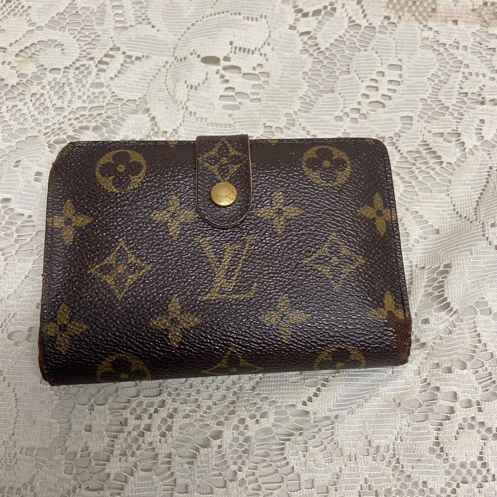 Louis Vuitton Brown Mono Kisslock Compact Wallet