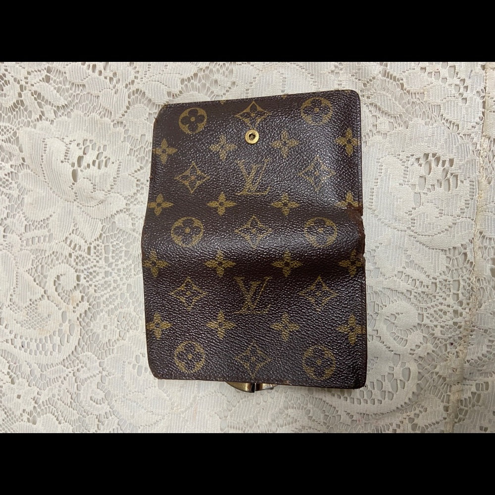 Louis Vuitton Brown Mono Kisslock Compact Wallet