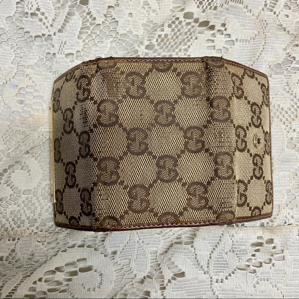 Gucci Brown Mono 4-Hooks Key Case 3.5in x 2.5in