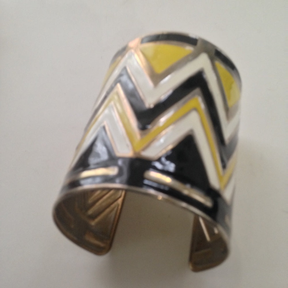 Vintage, Yellow-Black Chunky, Stunning 3in W Cuff Bangle