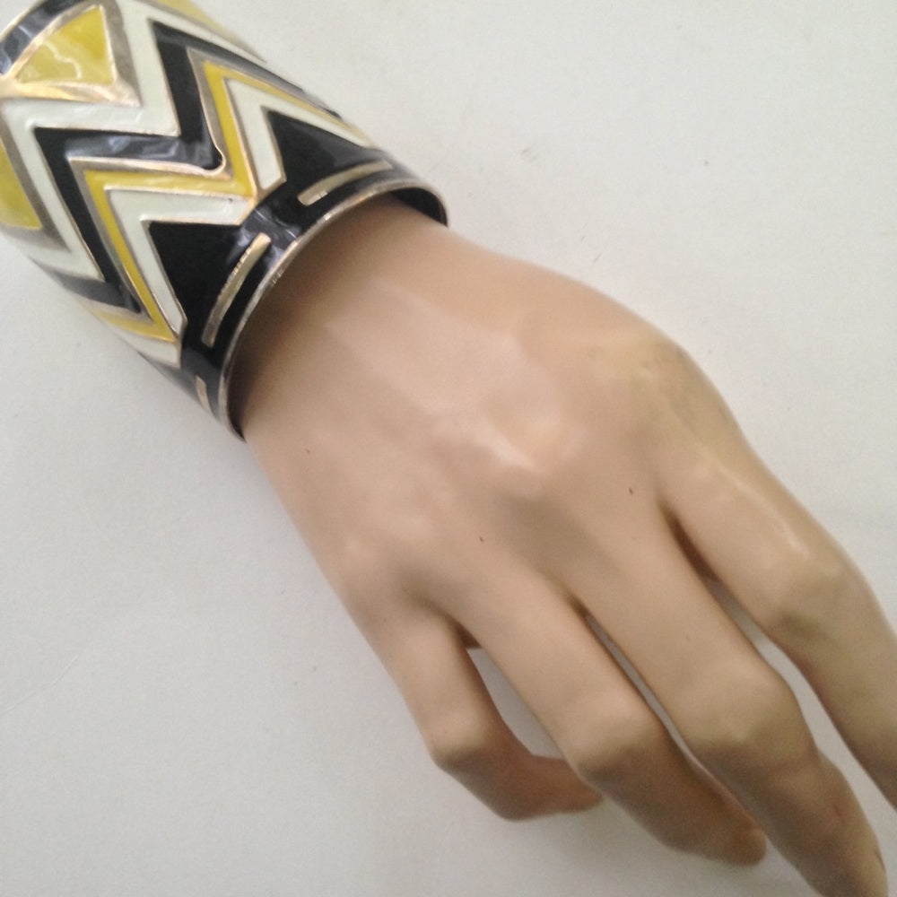 Vintage, Yellow-Black Chunky, Stunning 3in W Cuff Bangle