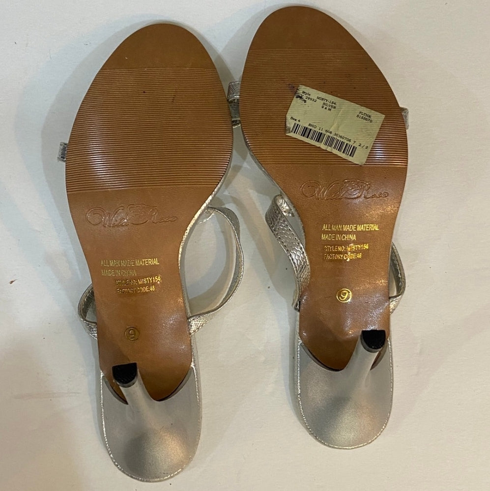 White Rose, Silver Heels - Size 9