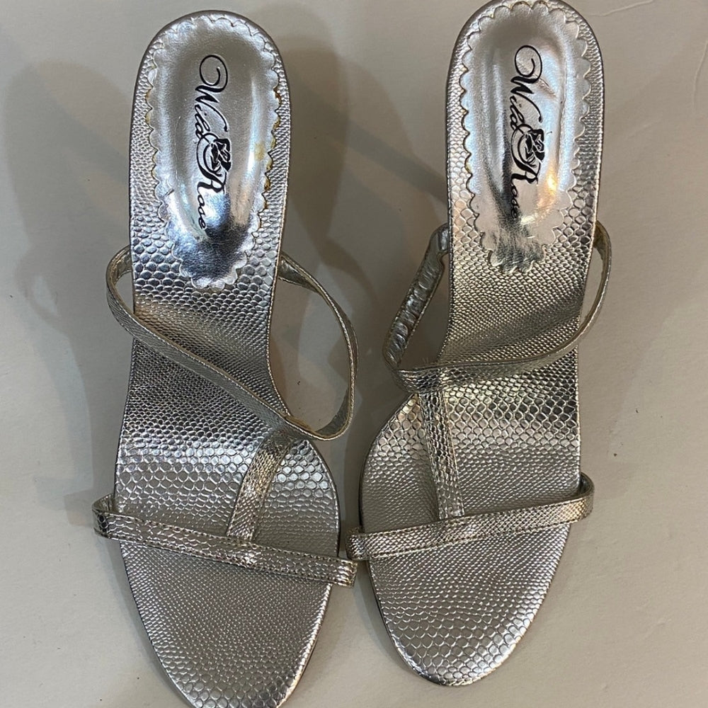 White Rose, Silver Heels - Size 9