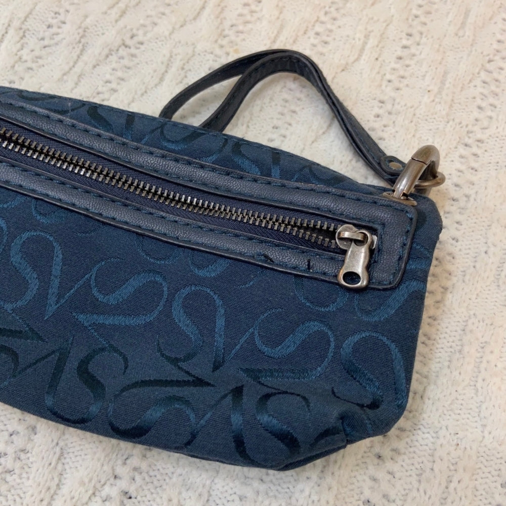 Simply Vera Vera Wang, Blue Wristlet
