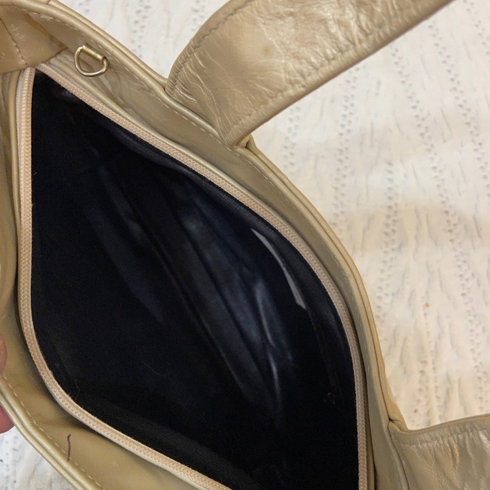 Park Avenue International, Genuine Leather White and Gold Hand Bag