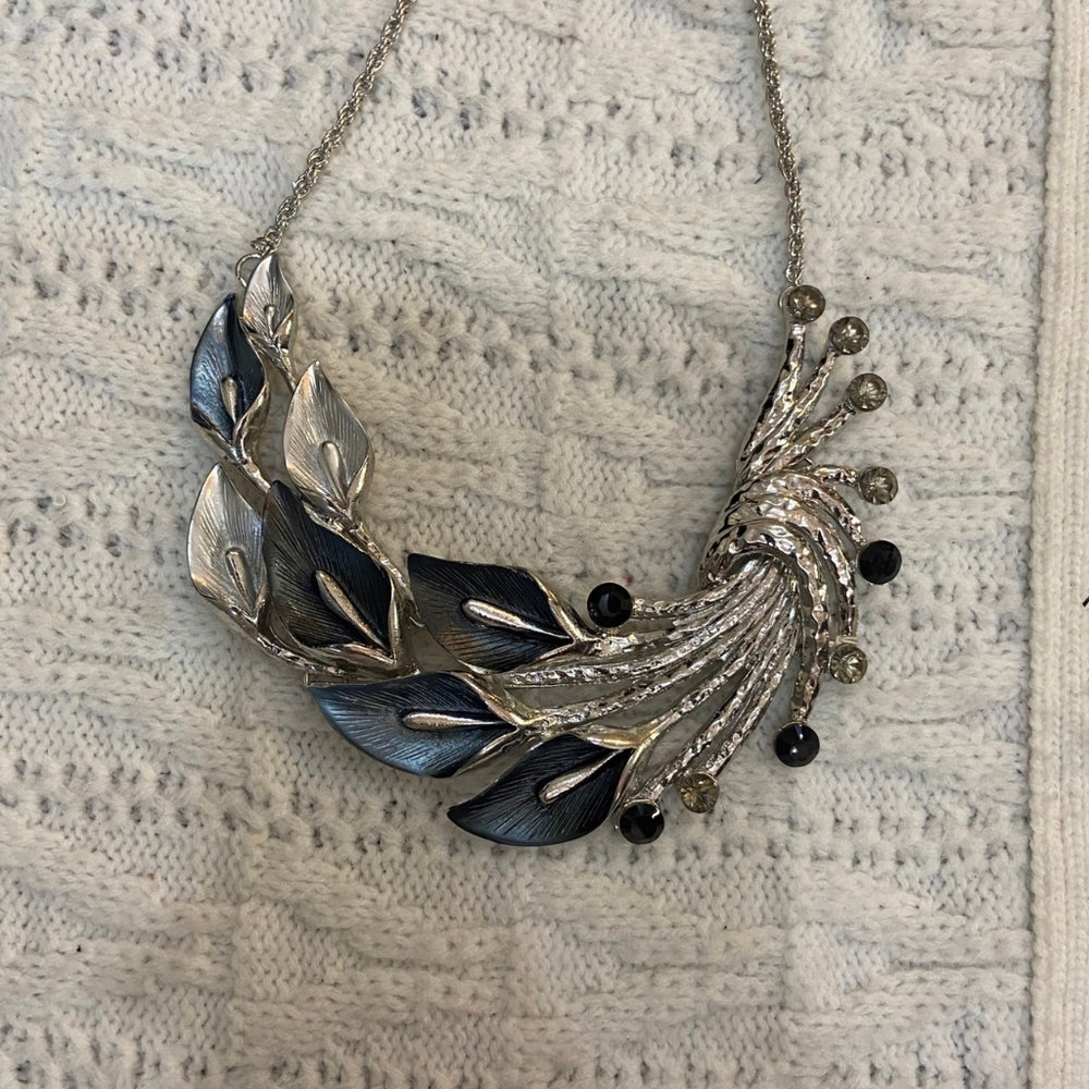 Black and Silver Lily Necklace and Earrings Set