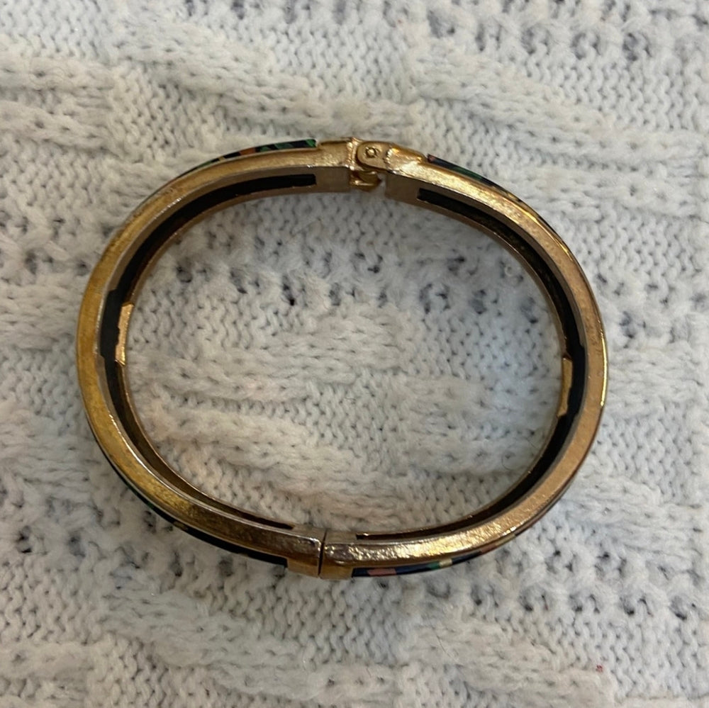 Vintage Gold Hinged Bangle