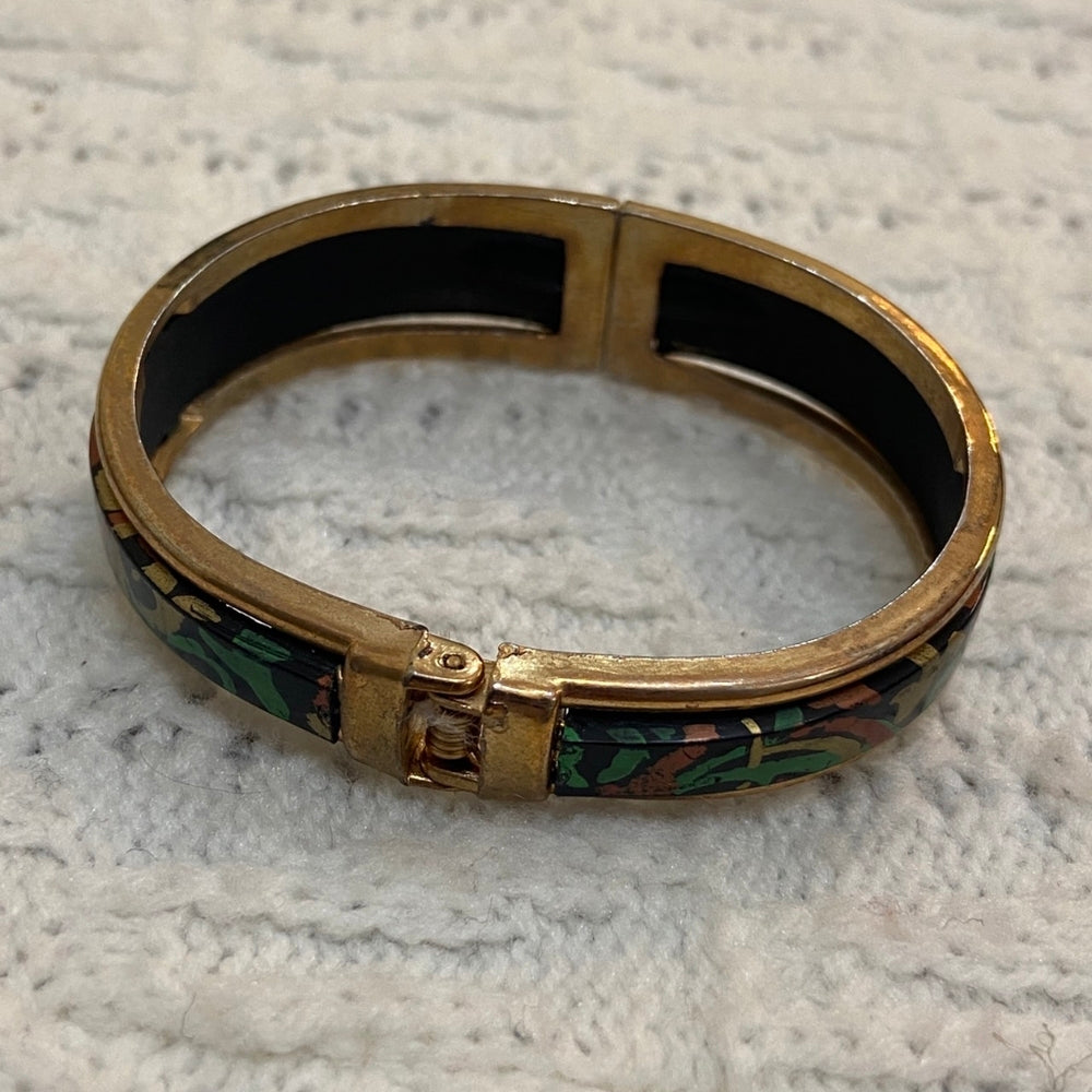 Vintage Gold Hinged Bangle