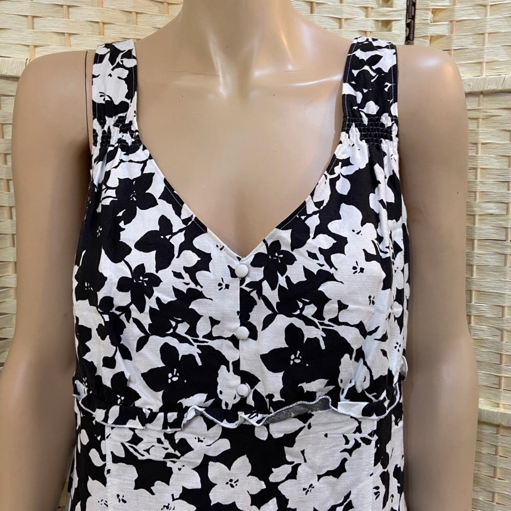 Villager Liz Claiborne, Black and White Floral Dress - Size 14
