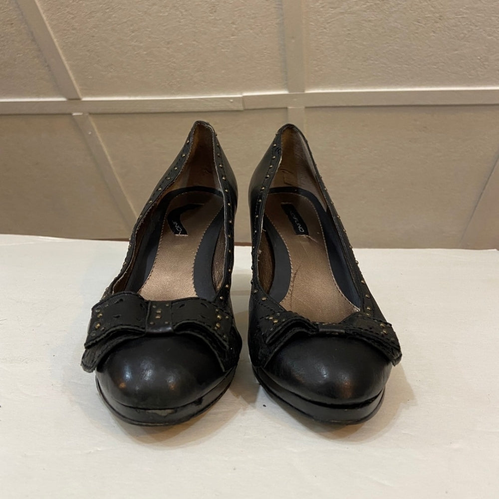 Bandolino, Black Leather Stud & Bow Heels - S-8.5
