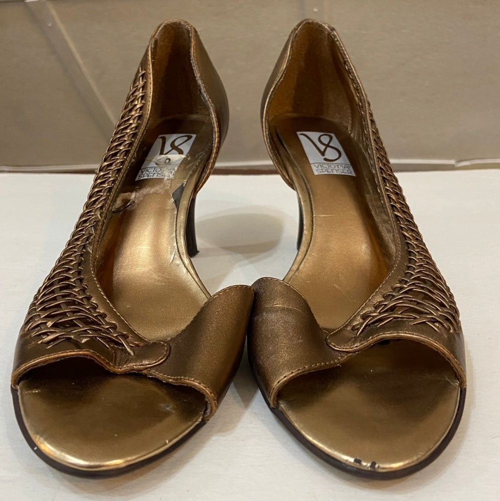 Victoria Spenser, Gold Leather Heels- Size 8