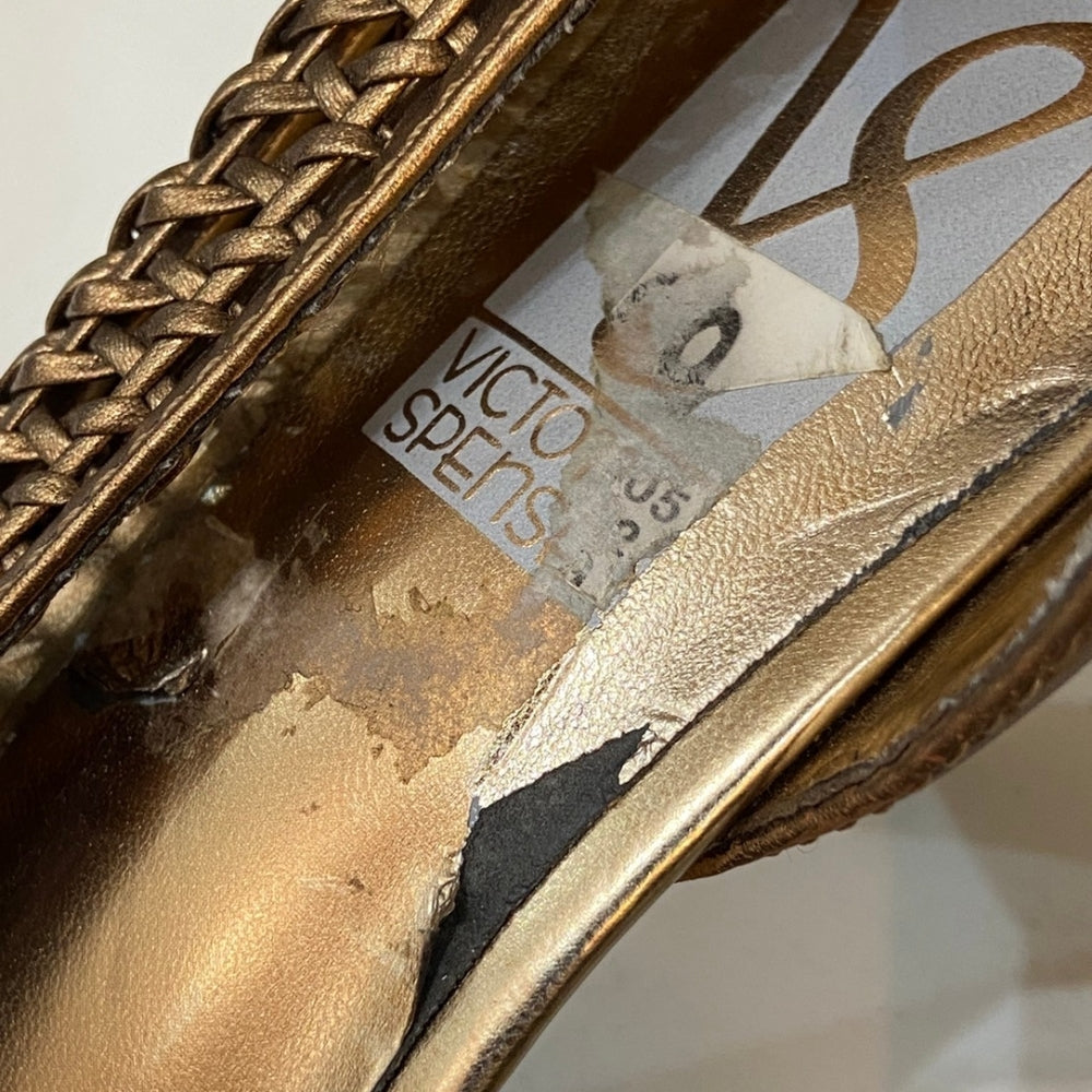 Victoria Spenser, Gold Leather Heels- Size 8