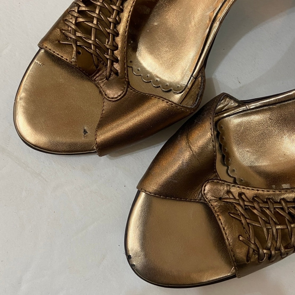 Victoria Spenser, Gold Leather Heels- Size 8