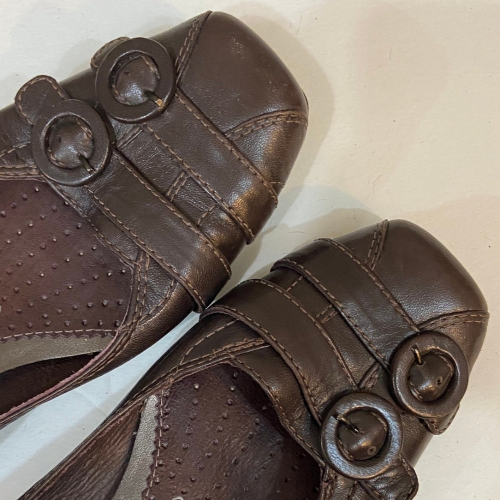 Clark's Artisan, Brown Leaather Low Heels - Size 9