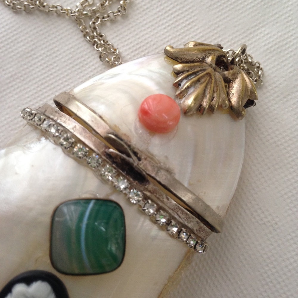 Vintage Mother of Pearl Clam Shell Purse Pendant 925 Silver Chain Necklace