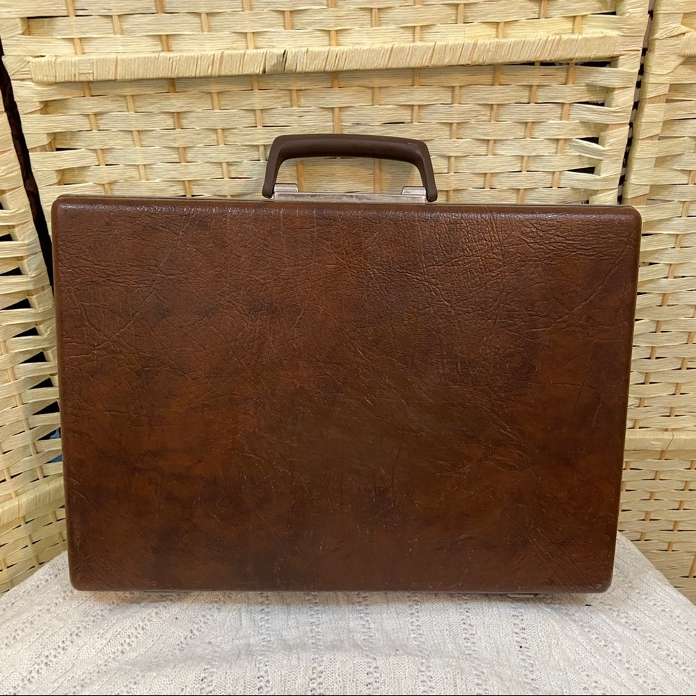 Vintage 1950s Samsonite Lock Coded, Brown Fiberglass Briefcase 18in x 12.5in