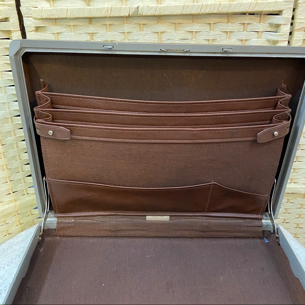 Vintage 1950s Samsonite Lock Coded, Brown Fiberglass Briefcase 18in x 12.5in