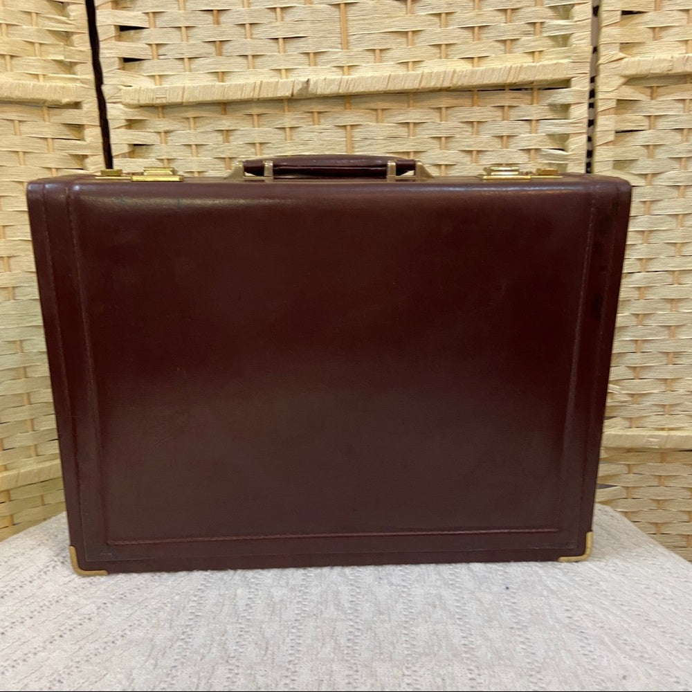 Vintage Airway Burgundy Leather Briefcase with Coded Lock 18in x 13in x 3in