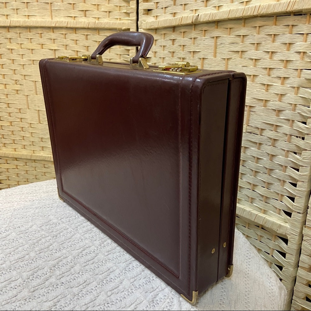 Vintage Airway Burgundy Leather Briefcase with Coded Lock 18in x 13in x 3in