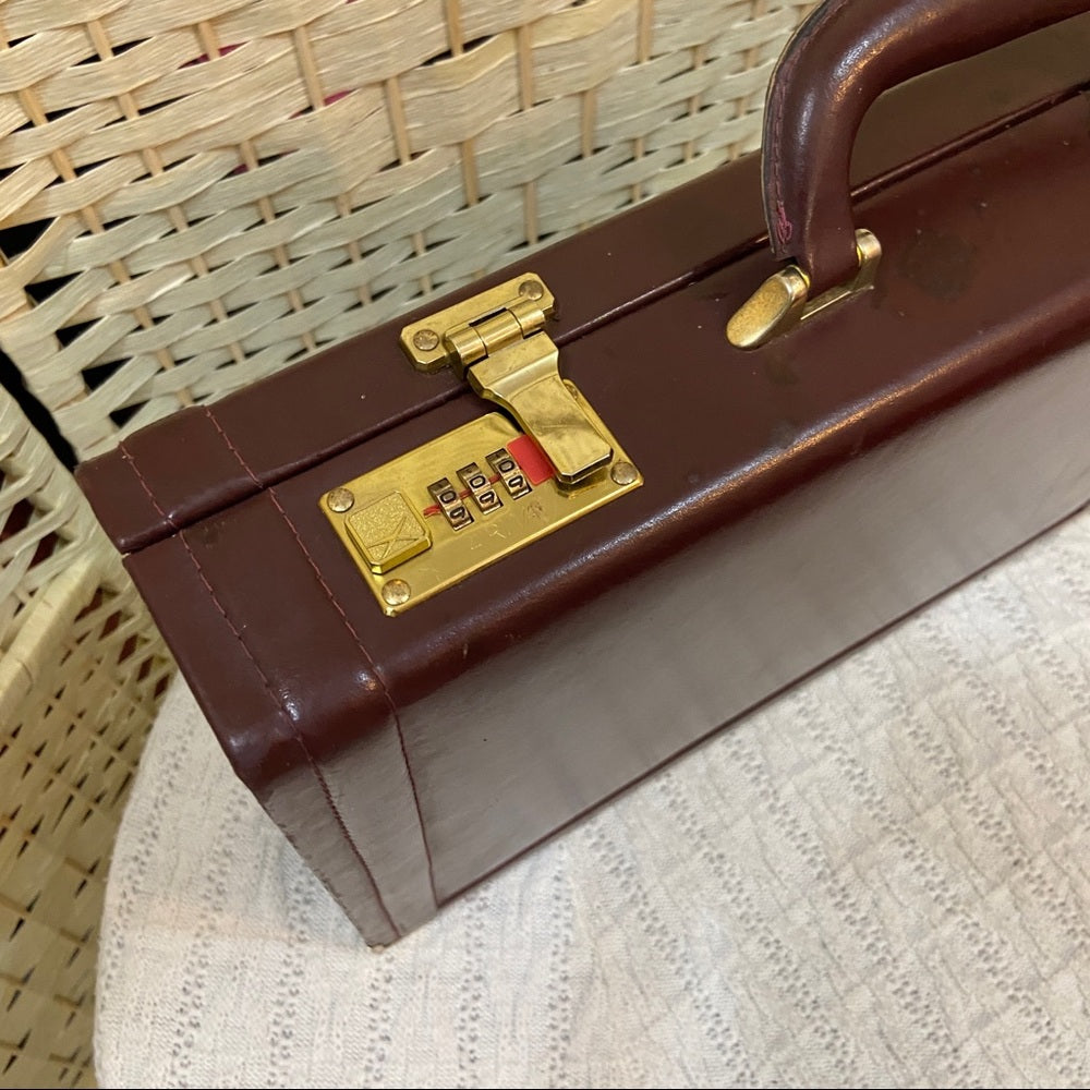 Vintage Airway Burgundy Leather Briefcase with Coded Lock 18in x 13in x 3in