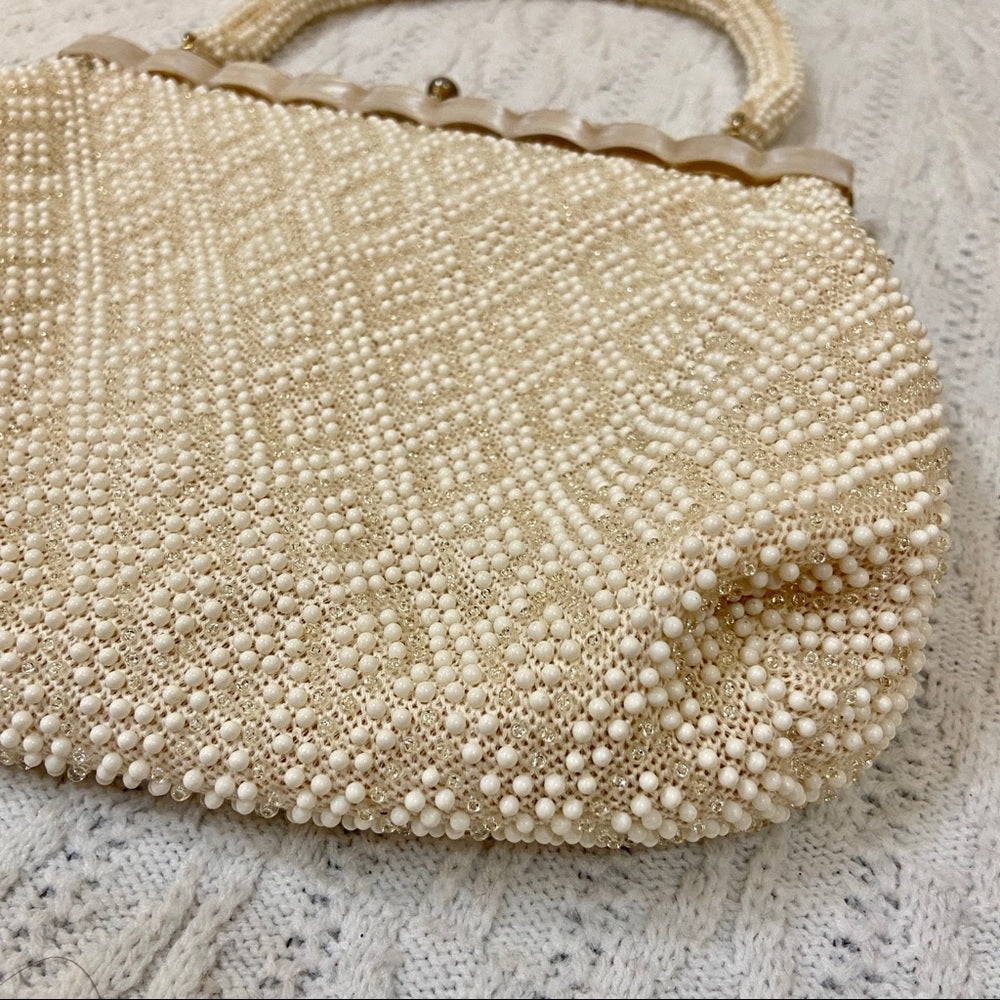 Vintage, White Beaded Handbag with Mother of Pearl Clasp