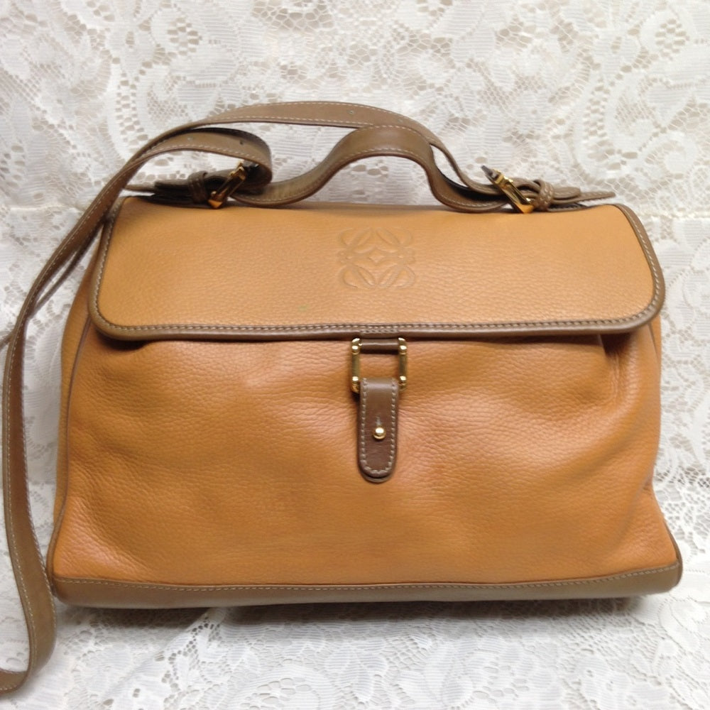 Authentic Loewe, Spain Tan Leather Shoulder Bag