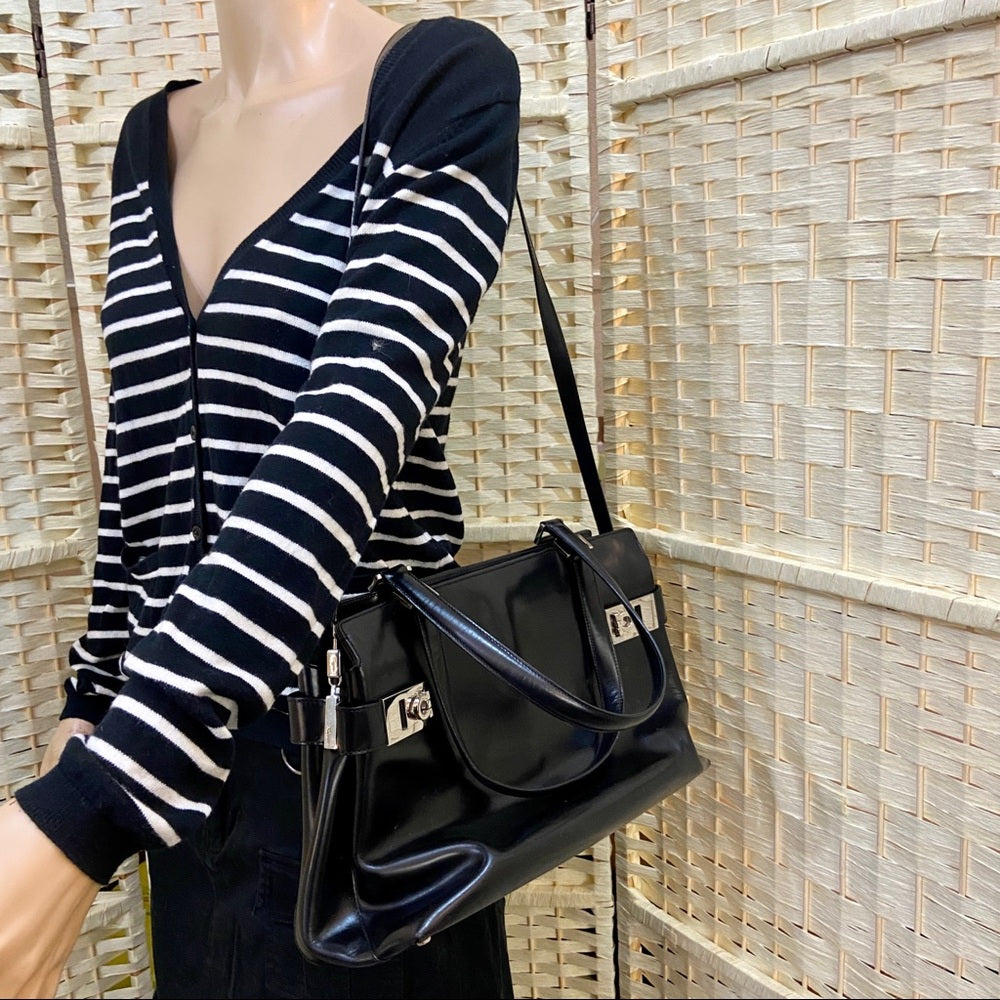 Ferragamo, 2-way Black Leather Handbag-Crossbody