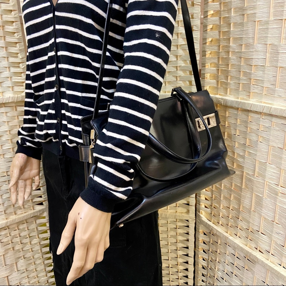 Ferragamo, 2-way Black Leather Handbag-Crossbody